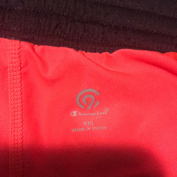 Gym shorts - Picture 2 of 2